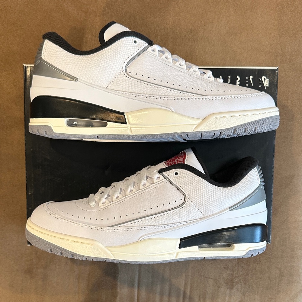 Jordan 2/3 “White Black Metallic Silver” size 12
